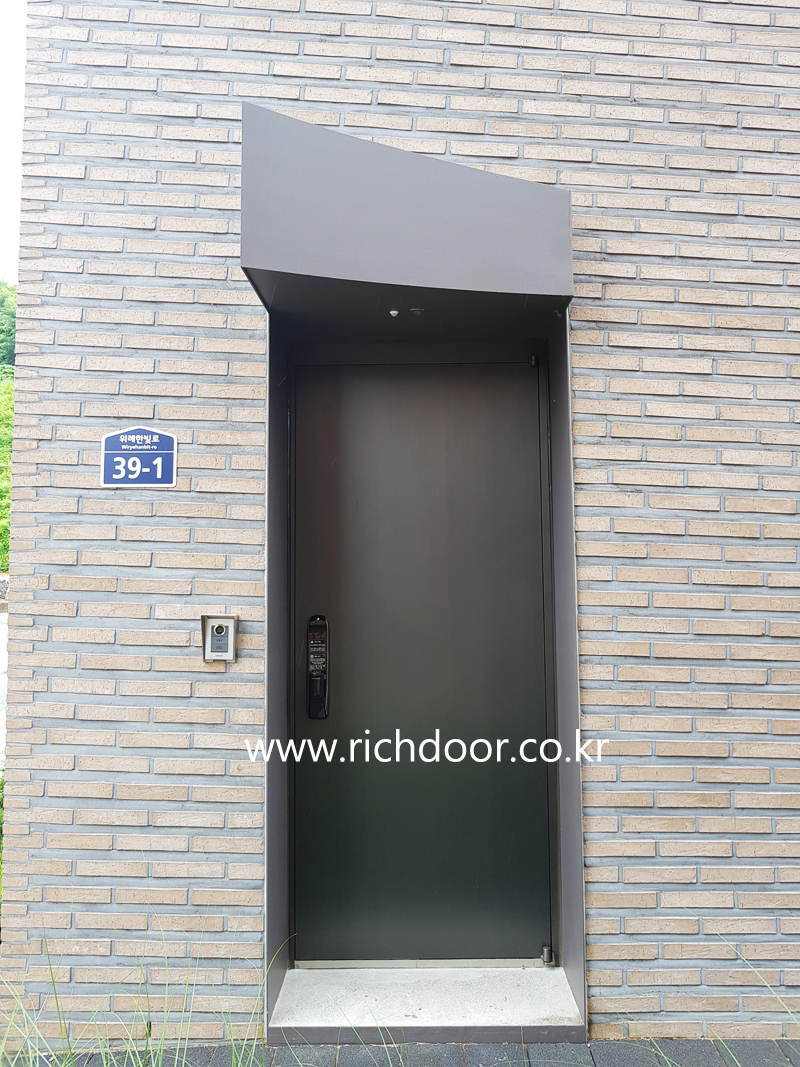 /user/r/richdoor/editor/1807/07135b1f91c93245478292a341f1e38a_1531793031_8127.jpg 이미지크게보기