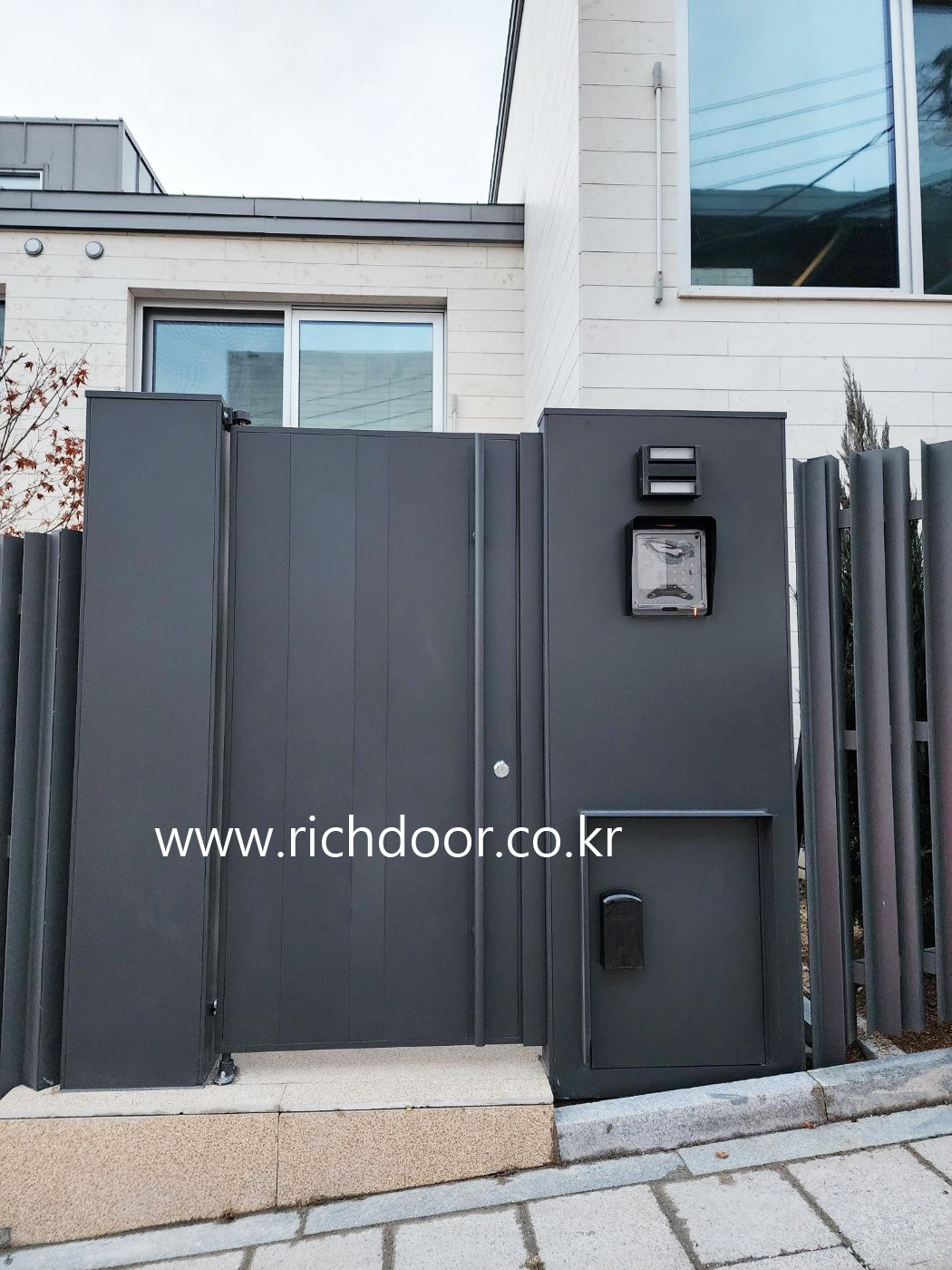 /user/r/richdoor/editor/2312/057976634c4730bf336375cc88901326_1702460083_5876.jpg 이미지크게보기