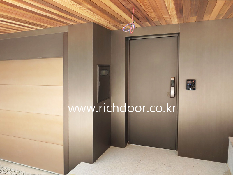 /user/r/richdoor/editor/2402/8db02b0295951d3271be5aa9f097b678_1707900645_721.jpg 이미지크게보기