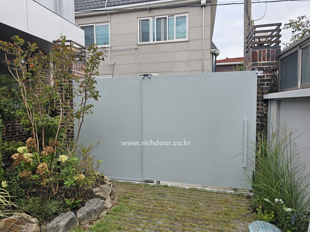 /user/r/richdoor/editor/2410/1fc2d7bbc79be1260161bd78e56342b5_1729071192_396.jpeg 이미지크게보기