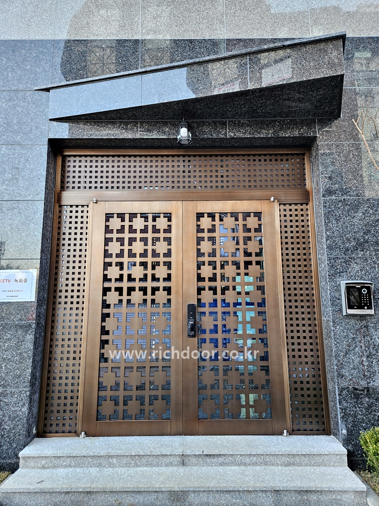 /user/r/richdoor/editor/2411/2e6bfa1f082c4c21379e2aca4f36e20a_1732523156_0088.jpg 이미지크게보기
