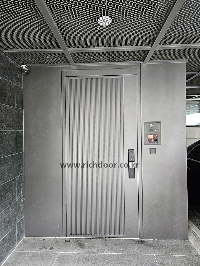 /user/r/richdoor/editor/2503/4c1ea832bfd262317d9e2ca88e89c26d_1743407063_1055.jpg 이미지크게보기