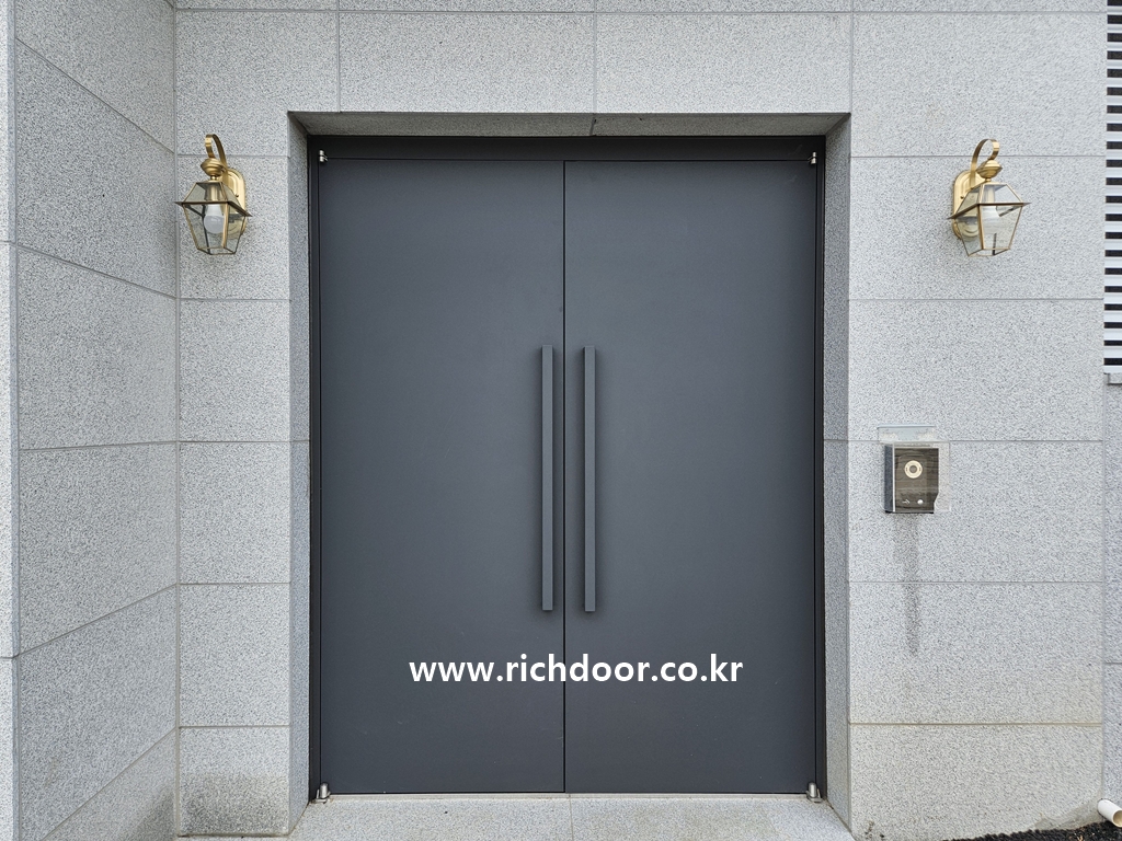 /user/r/richdoor/editor/2505/5c346b380a99ef284fc321c647d15174_1747386131_1814.jpg 이미지크게보기