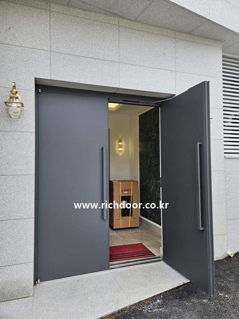 /user/r/richdoor/editor/2505/5c346b380a99ef284fc321c647d15174_1747386142_1925.jpg 이미지크게보기